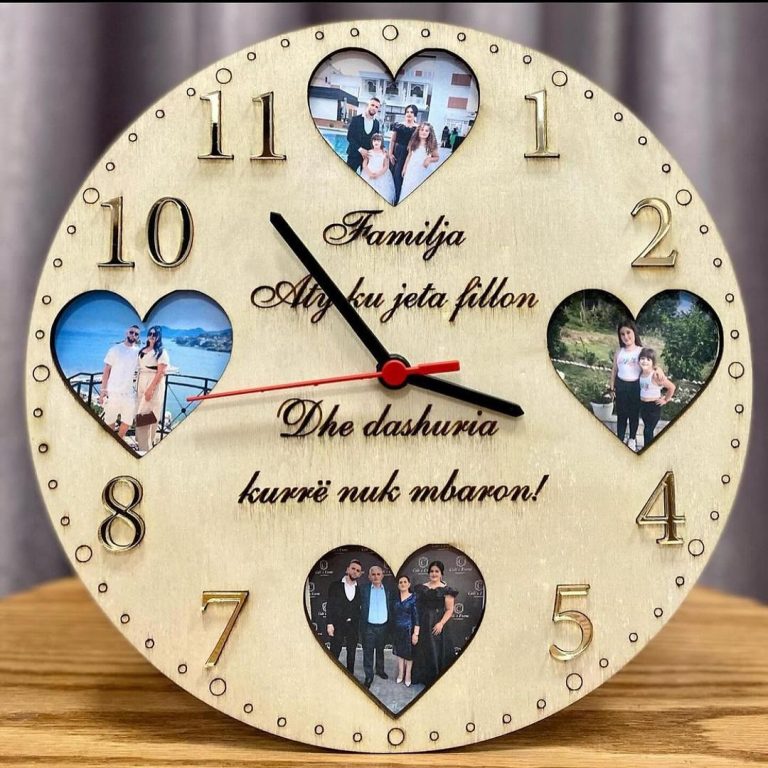 Orë druri e personalizuar